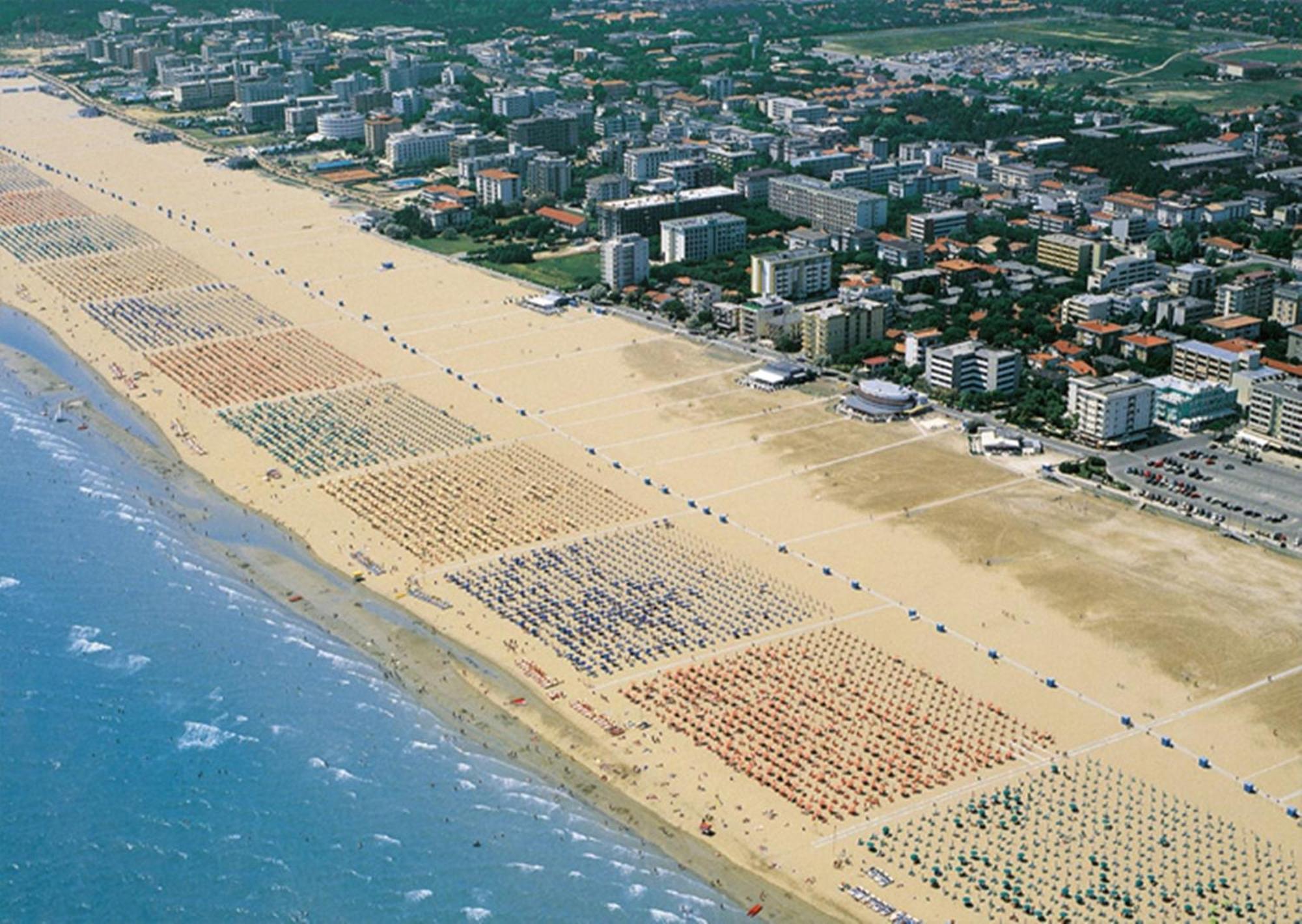 Enjoy Your Holidays From Our Magnificent Terrace Apartment Bibione Exterior photo