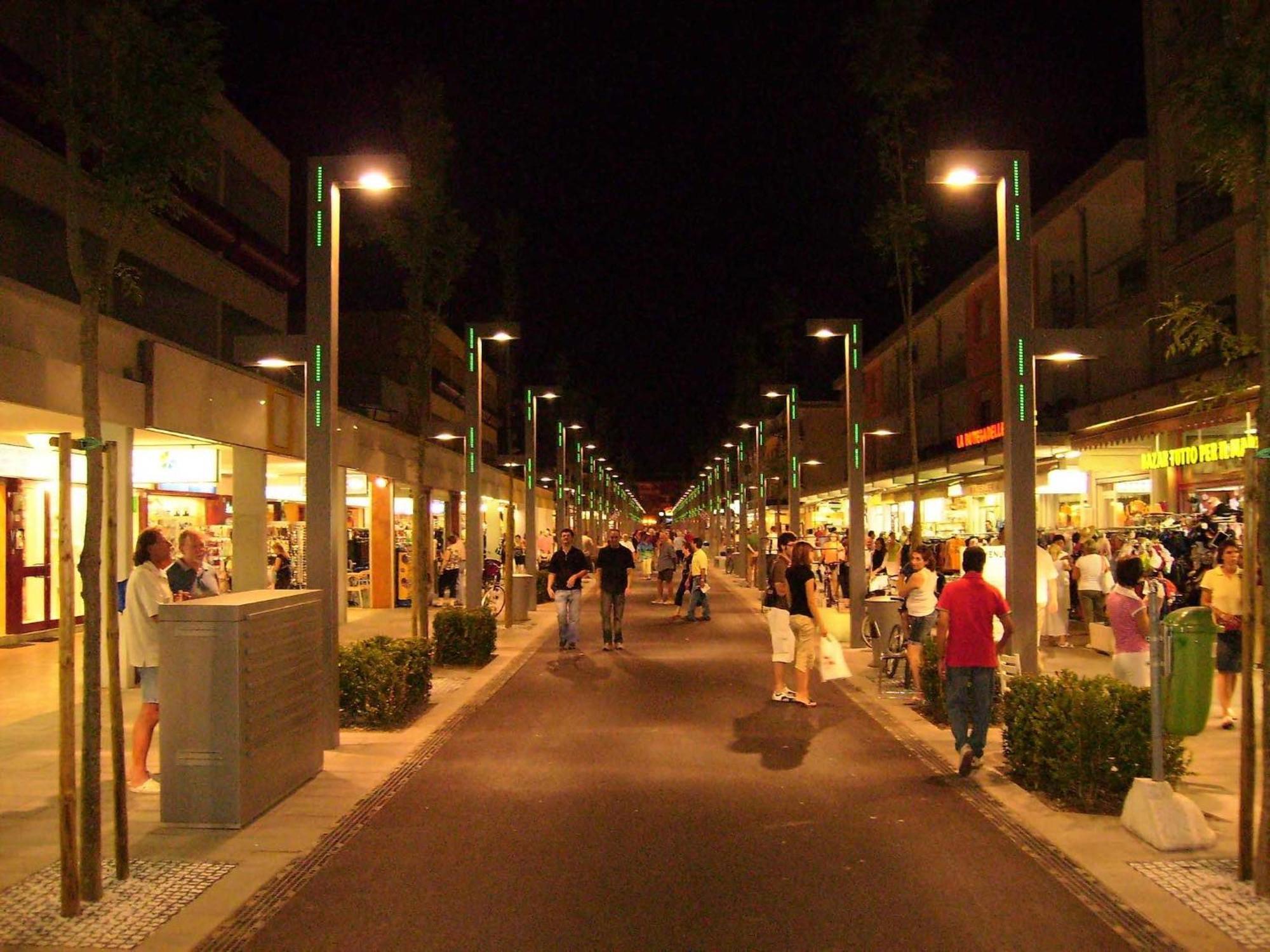 Enjoy Your Holidays From Our Magnificent Terrace Apartment Bibione Exterior photo