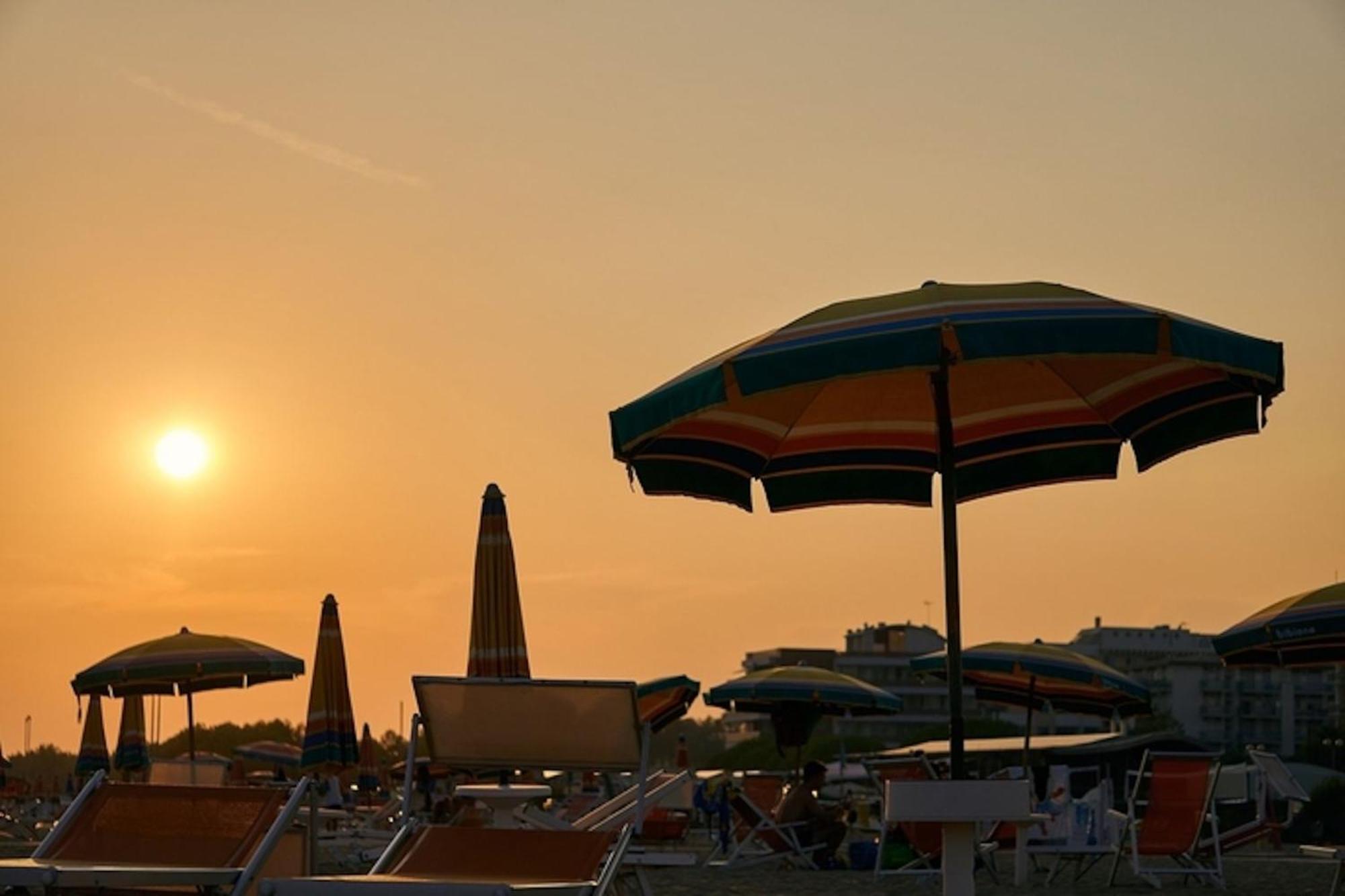 Enjoy Your Holidays From Our Magnificent Terrace Apartment Bibione Exterior photo