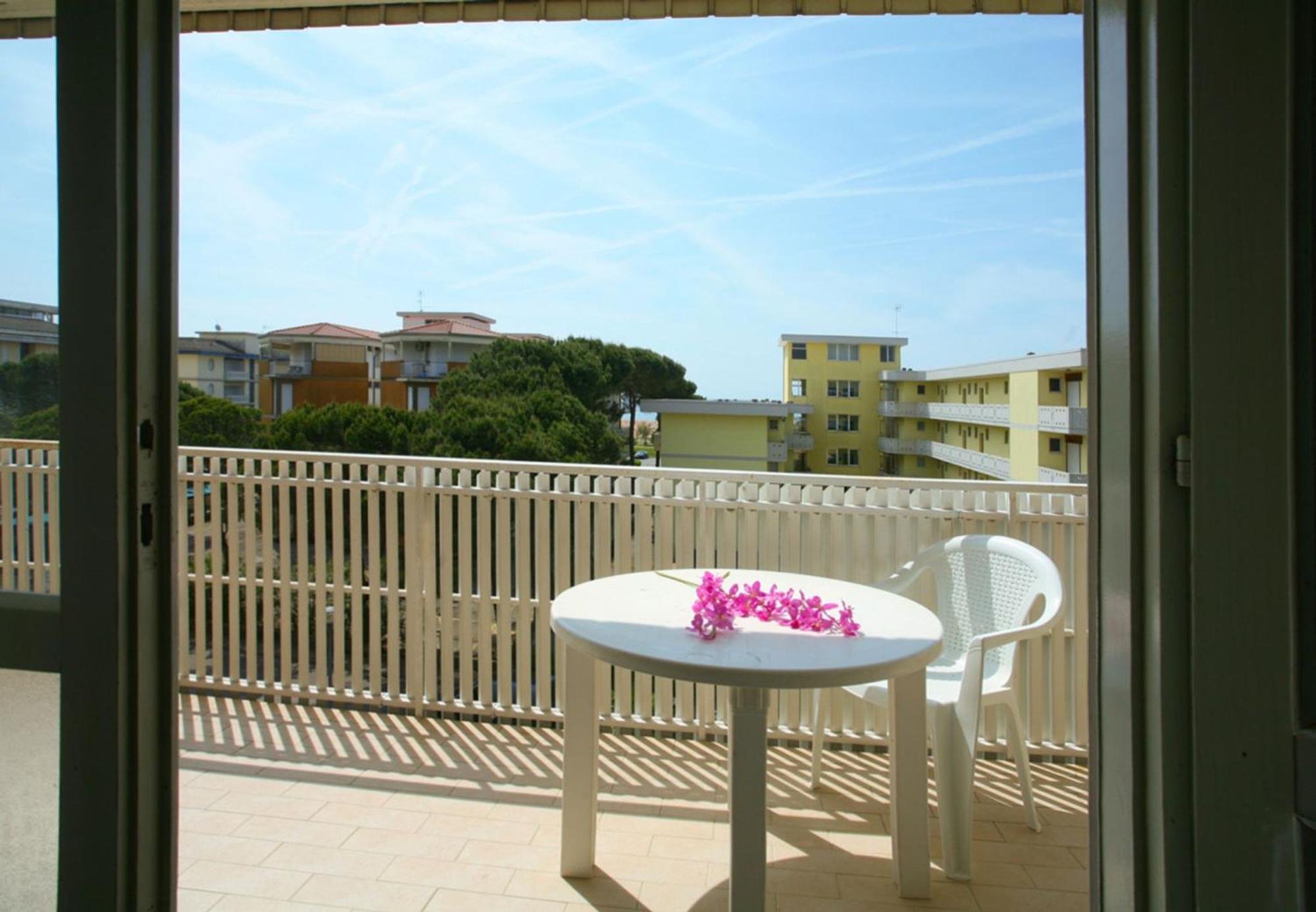 Enjoy Your Holidays From Our Magnificent Terrace Apartment Bibione Exterior photo